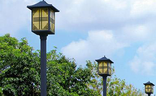 英吉沙庭院灯安装间距与布灯设计全解析