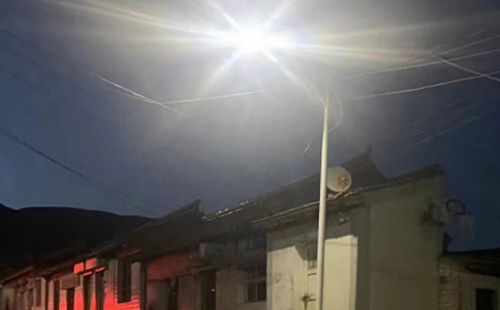 农村院子里最适合的英吉沙太阳能路灯亮度与安装要点